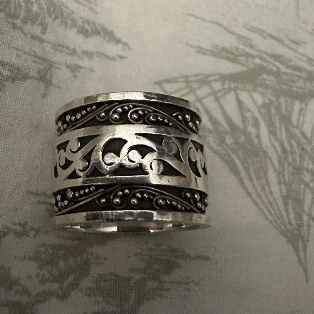 Lois Hill Cigar Band Ring Size 7